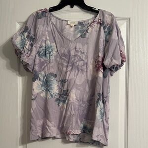 Oddy Blouse with Puff Sleeves